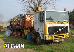 4882MS12 Volvo F1220 . 