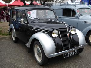 dy966rt,renault,juvaquatre